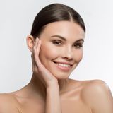 Treatment to brighten, moisturise and improve skin elasticity on the face, neck and neckline Peeling - Ferulac with Vitamin C (face, neck, neckline)