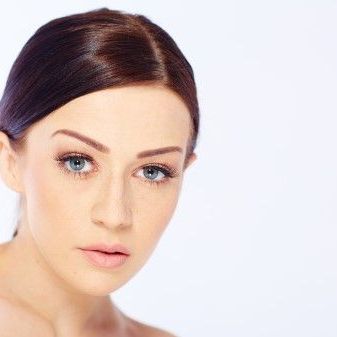 Needle mesotherapy lightening discolorations - face, neck, cleavage