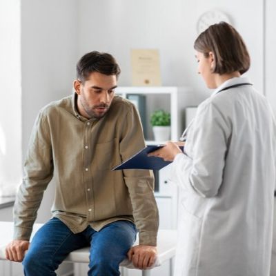 Czym jest Konsultacja endokrynologa z USG jąder?